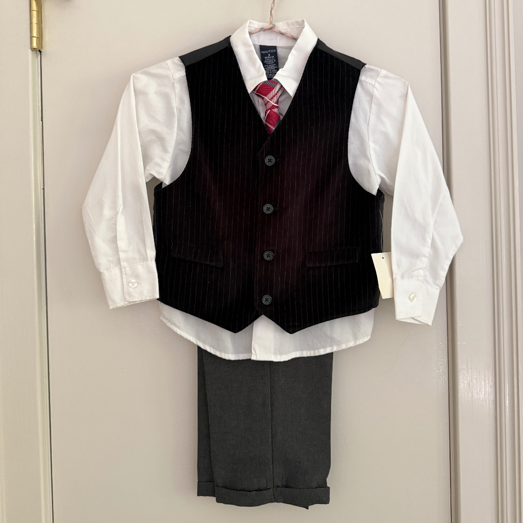 Nwt Nautica 4 Piece Boy’s Formal Vest Suit With Tie Size 6